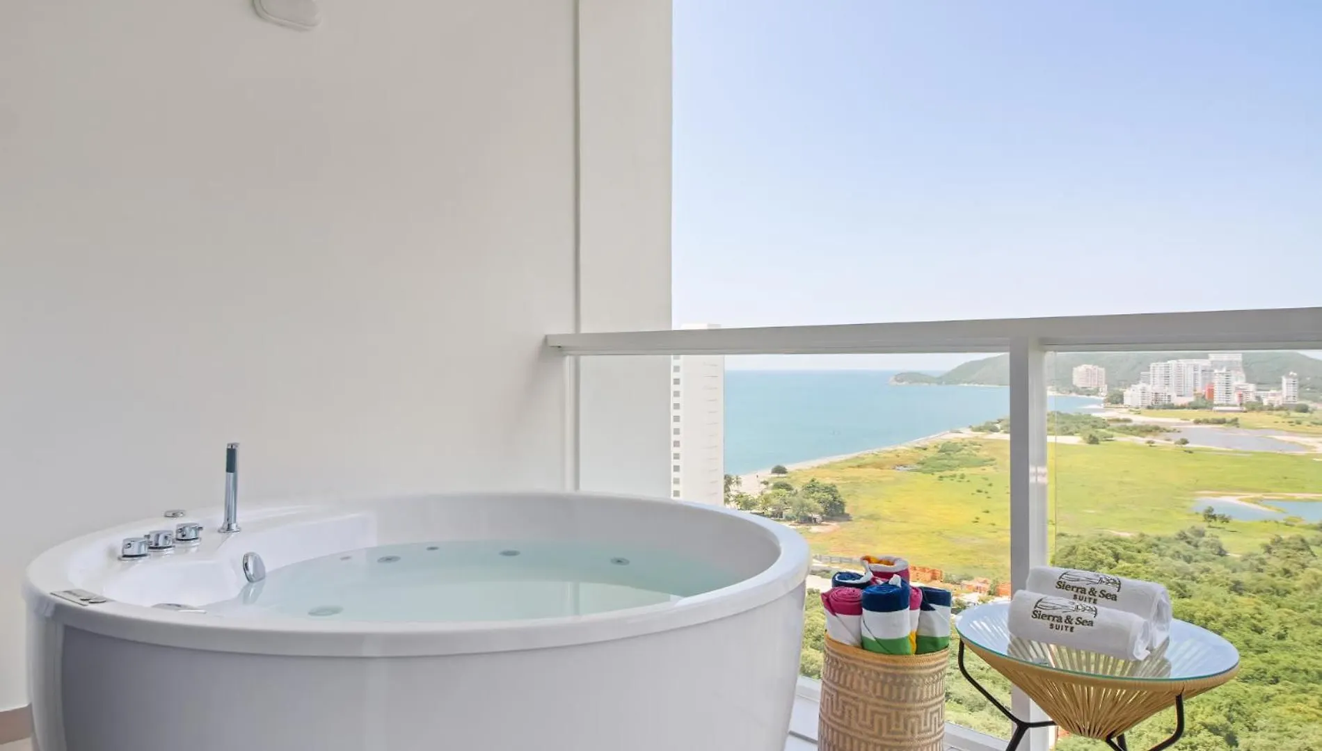 Sierra & Sea Suite - Penthouse Familiar Con Jacuzzi - Edificio Porto Horizonte Santa Marta